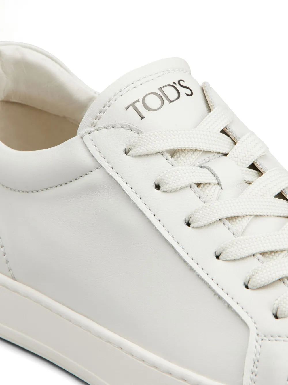 Tod's Tenis Con Agujetas y Apliques | Blanco | FARFETCH MX