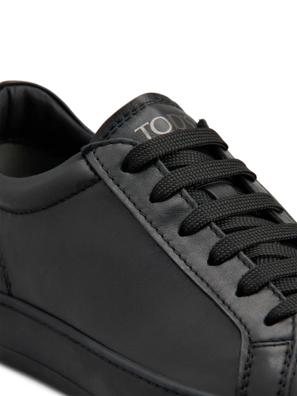 Tod's Tenis Bajos Con Agujetas | Negro | FARFETCH MX